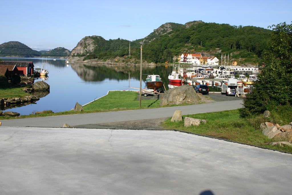 Bjornevag Ferie Hotel Farsund Exterior foto